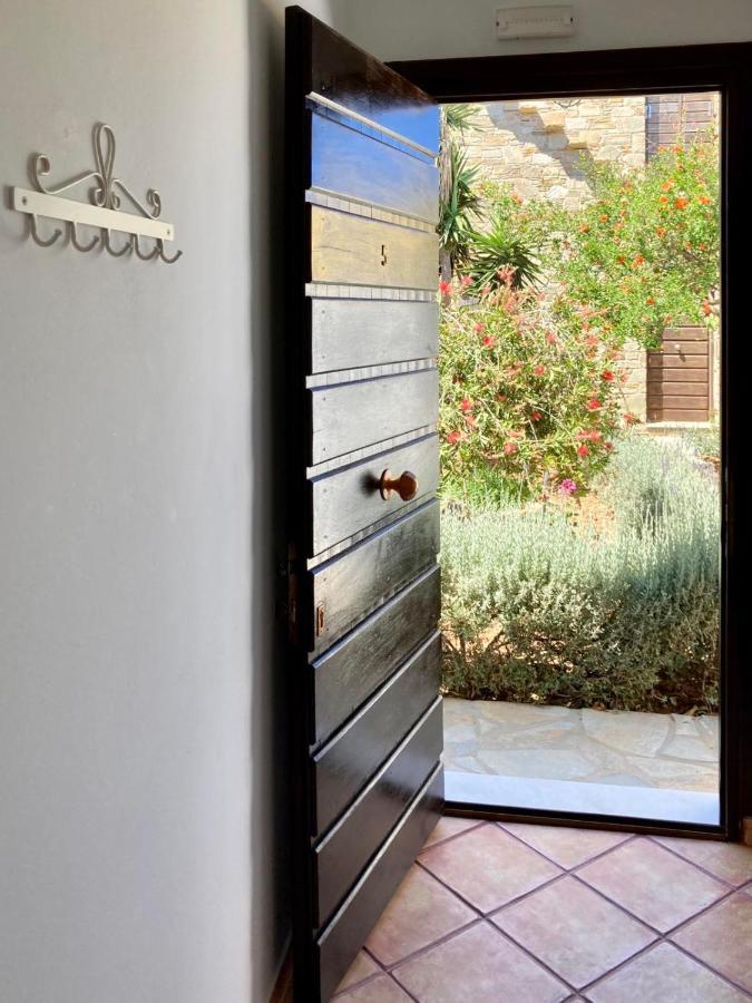 Syrou Lotos Studios & Apartments (Adults Only) Kini Chambre photo